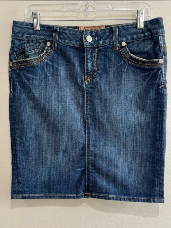 Dresses & Skirts - Denim Skirt Women's M